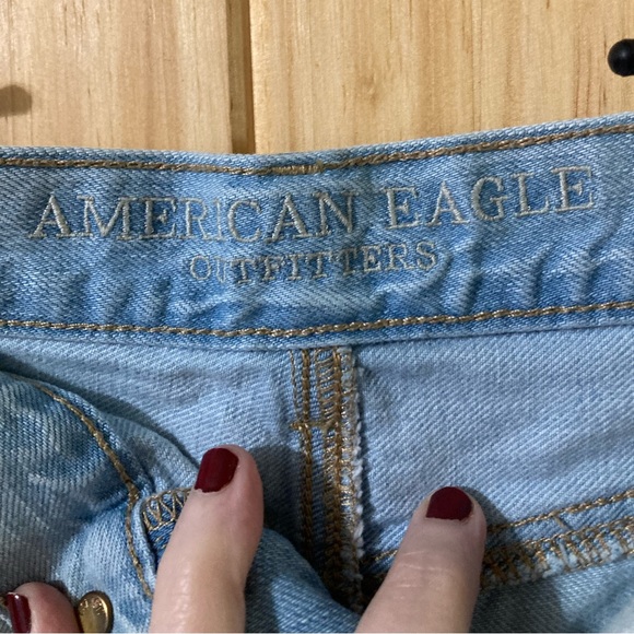 American Eagle Outfitters size 2 jeans shorts with lace accents - Picture 3 of 6